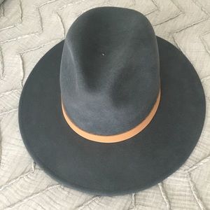 Lack of Color Rocco hat size large